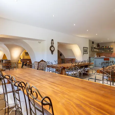 Lägenhet La Bergerie De Panturle Redortiers